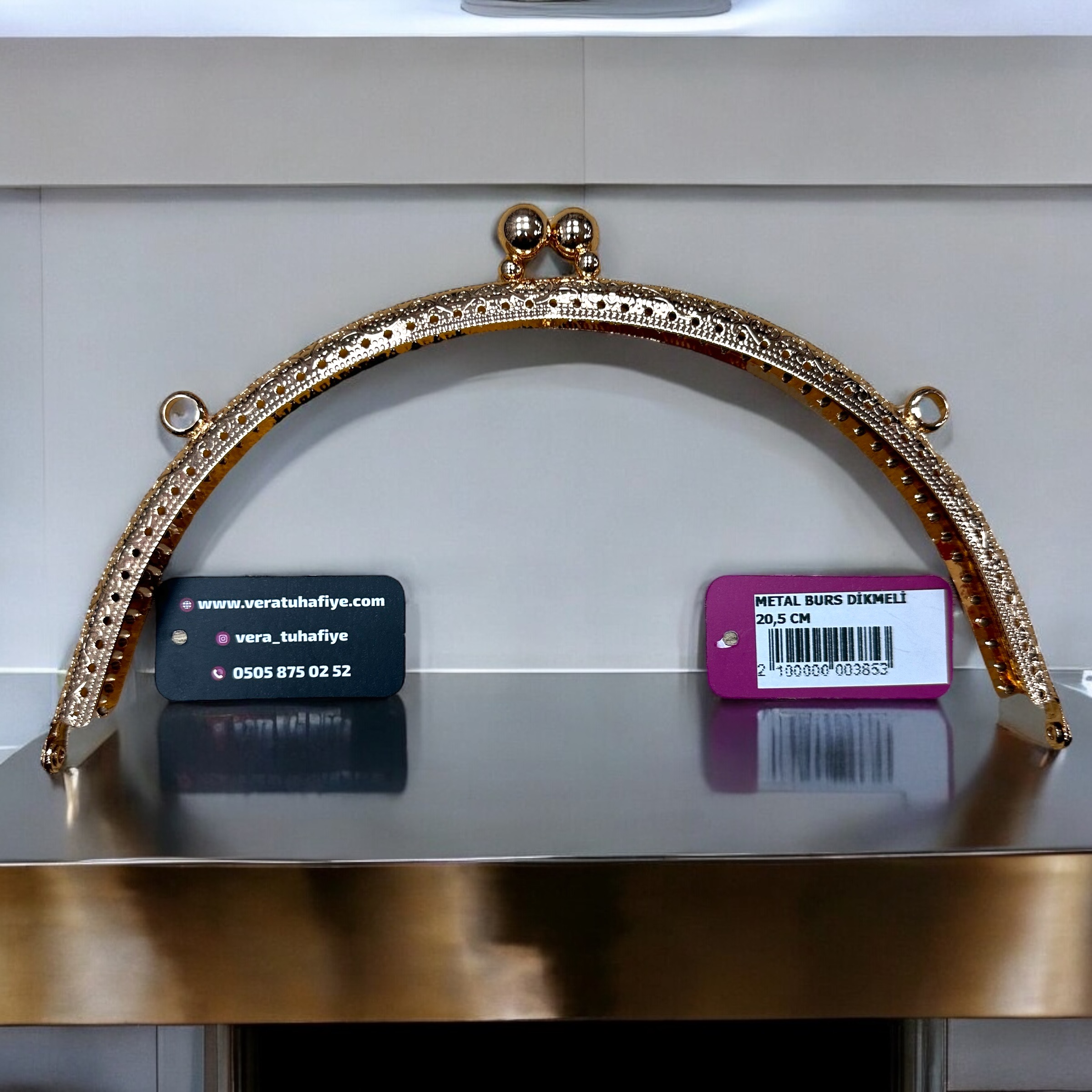 20.5 CM DİKMELİ BURS GOLD